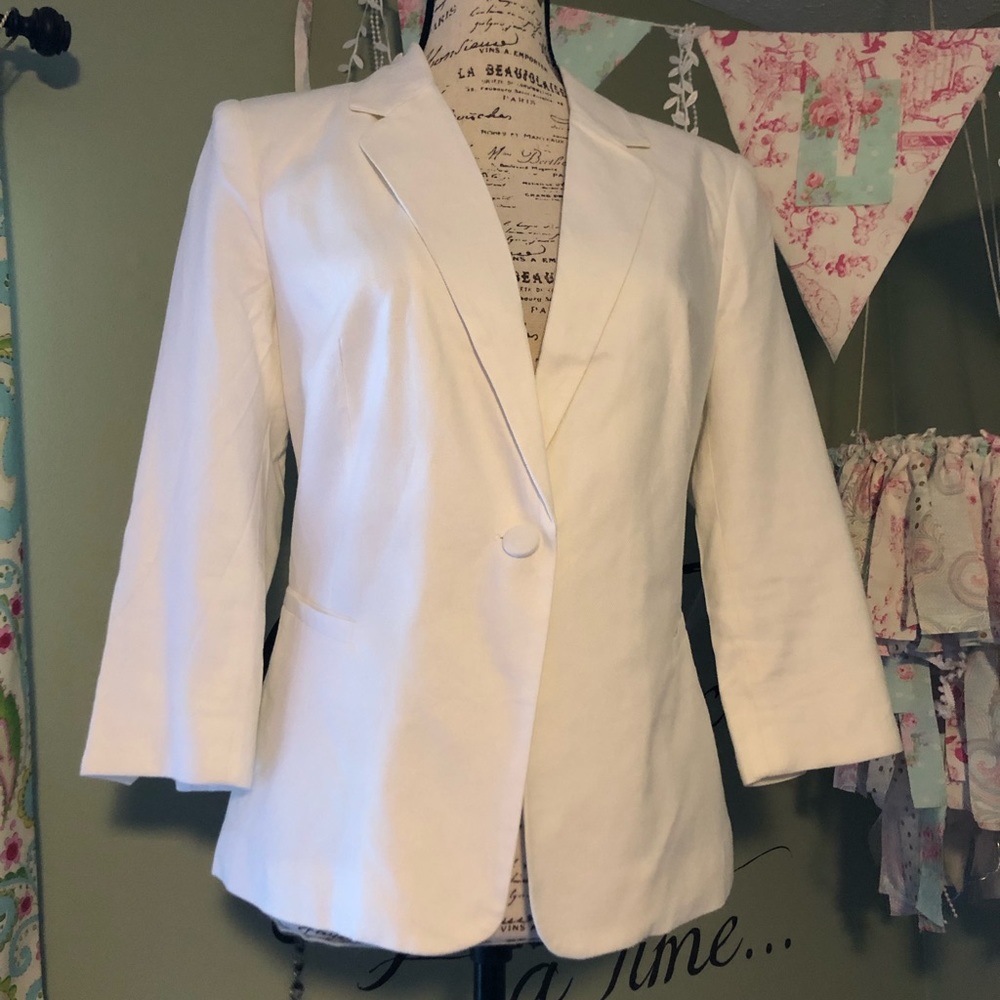 Jules & Leopold White 3/4 length sleeved blazer SP